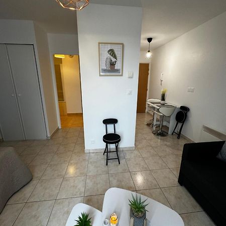 Le Studio Du 72 Leilighet Bussy-Saint-Georges Eksteriør bilde