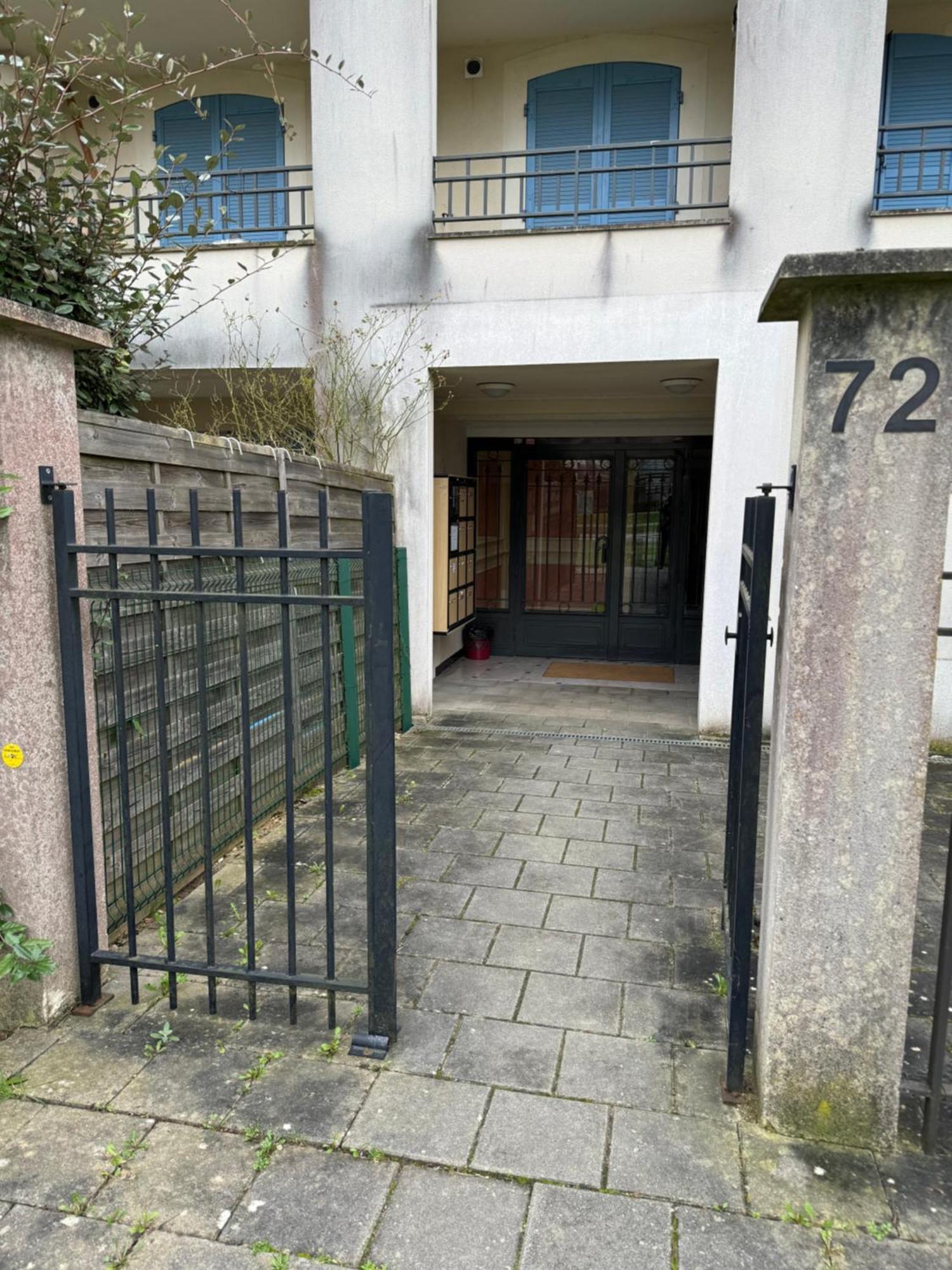 Le Studio Du 72 Leilighet Bussy-Saint-Georges Eksteriør bilde
